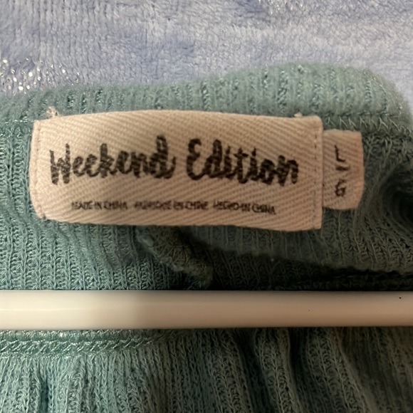 Weekend Edition long sleeve top size L (bundle 3 for $15) - Picture 3 of 7